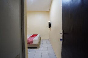 OYO 91035 De Ritz Residence