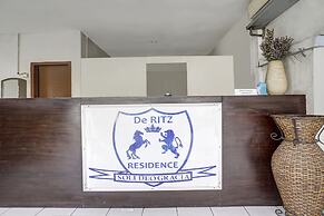 OYO 91035 De Ritz Residence