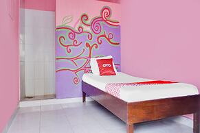 OYO 92110 Christine Home Stay Syariah