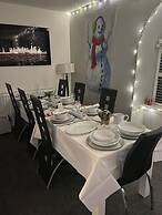 Rural Chapel Cottage, Near Airport, bar & hot tub