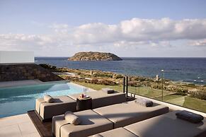 Melitina - Beautiful Waterfront 3 bed Room Villa