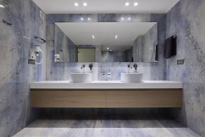 Melitina - Beautiful Waterfront 3 bed Room Villa