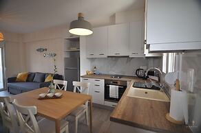 Zennova 24 Nikiti FLOW Family Apt