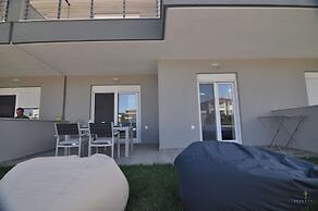 Zennova 24 Nikiti FLOW Family Apt