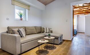 Oak Tree Cottage in Sporades