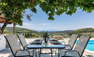 Oak Tree Cottage in Sporades