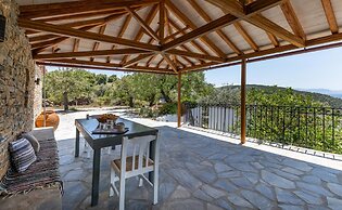 Oak Tree Cottage in Sporades