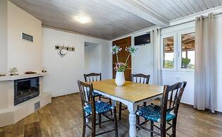 Oak Tree Cottage in Sporades