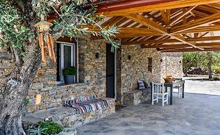 Oak Tree Cottage in Sporades