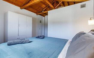 Oak Tree Cottage in Sporades