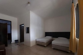 OYO 91073 Rantepao Lodge Near Patung Tedong Bonga