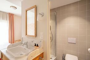 Villa Camille Hotel & Spa