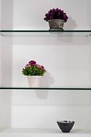 DANTE 138 CLASS ROOMS & APARTMENTS