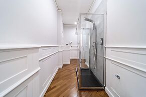 DANTE 138 CLASS ROOMS & APARTMENTS