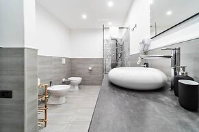 DANTE 138 CLASS ROOMS & APARTMENTS