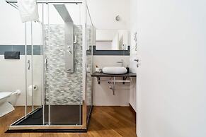 DANTE 138 CLASS ROOMS & APARTMENTS