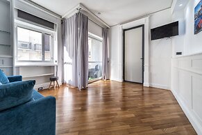 DANTE 138 CLASS ROOMS & APARTMENTS