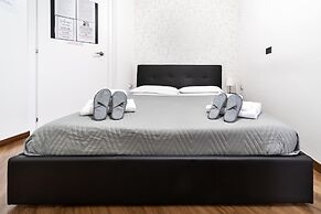 DANTE 138 CLASS ROOMS & APARTMENTS