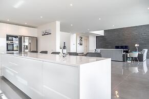 Villa das Amendoeiras