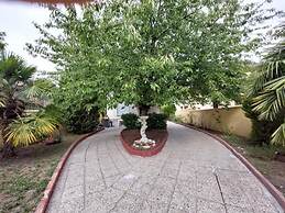 Happy Land Holliday Residential