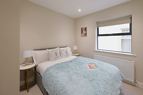 Dream Stays Bath - John Street