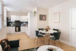 Dream Stays Bath - John Street