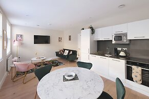 Dream Stays Bath - John Street