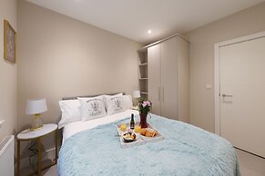 Dream Stays Bath - John Street