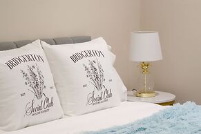 Dream Stays Bath - John Street