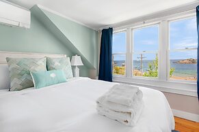 The Cove at Rockport Hotel