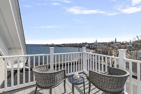 The Cove at Rockport Hotel