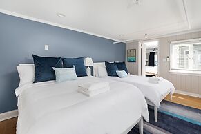 The Cove at Rockport Hotel