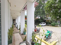 OYO Life 91957 Hotel Roda Mas 2