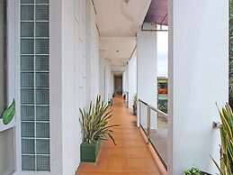 OYO Life 91957 Hotel Roda Mas 2