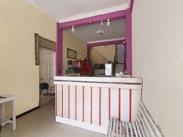 OYO Life 91957 Hotel Roda Mas 2