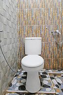 OYO Life 91957 Hotel Roda Mas 2