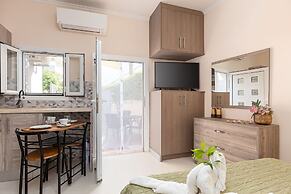 Fouki Studio lovely Ipsos beach getaway