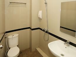 Super OYO Collection O 92130 Hotel Fiducia Kaji