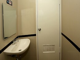 Super OYO Collection O 92130 Hotel Fiducia Kaji