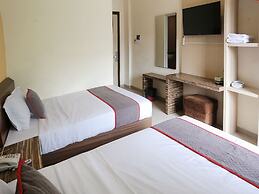 Super OYO Collection O 92130 Hotel Fiducia Kaji