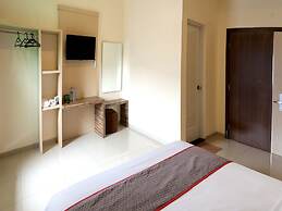 Super OYO Collection O 92130 Hotel Fiducia Kaji