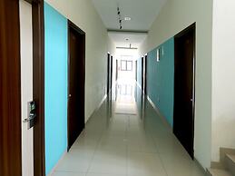 Super OYO Collection O 92130 Hotel Fiducia Kaji