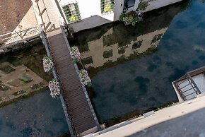 BURANELLI CHARME ROOMS