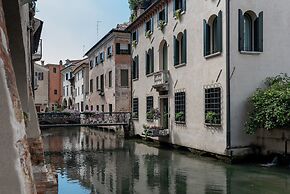 BURANELLI CHARME ROOMS