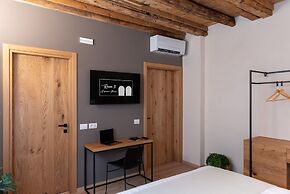 BURANELLI CHARME ROOMS