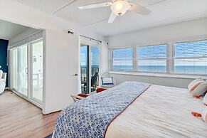 C5 Amelia South 2 Bedroom Condo by RedAwning