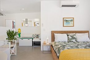 House Of Intellect - Hot Tub, Pool Fire Pit And Views! 1 Bedroom Home 