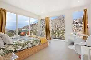 House Of Intellect - Hot Tub, Pool Fire Pit And Views! 1 Bedroom Home 