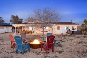 Pickle Ranch - Desert Paradise With Hot Tub, Fire Pit & Bbq 2 Bedroom 