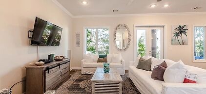 Villa De Palmas 5 Bedroom Home by RedAwning